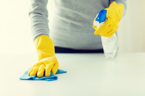 Final comparison of transparent Fulham cleaners quotes and pricing